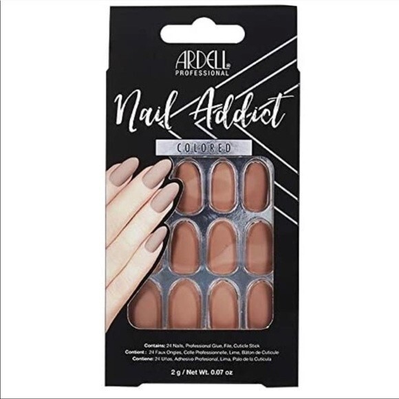 Ardell Colored Nails Barely There Nude Press Ons - Picture 1 of 1
